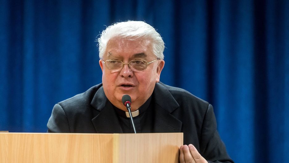 Bp Jan Tyrawa musi się znów tłumaczyć po premierze filmu "Tylko nie mów nikomu" 