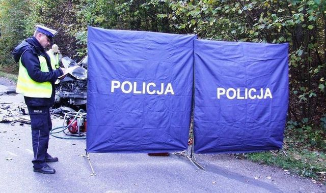 Tragiczny wypadek w Warszowicach. Motocyklista zderzył się z busem