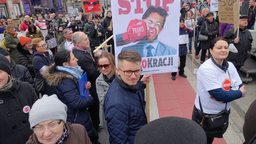 Stop Bankowemu Bezprawiu ostrzega państwo, że zapłaci za własną opieszałość