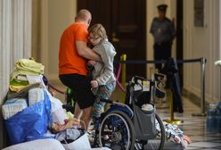 Koniec protestu osób niepełnosprawnych w Sejmie. Wszyscy przegrali