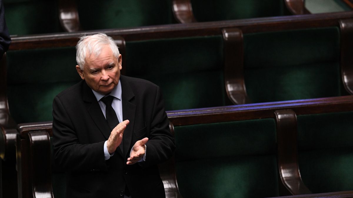 Jarosław Kaczyński wspomniał brata w 10. rocznicę katastrofy smoleńskiej