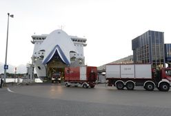 Polscy strażacy wrócili ze Szwecji. Niespodzianka "szwedzkiej Biedronki"