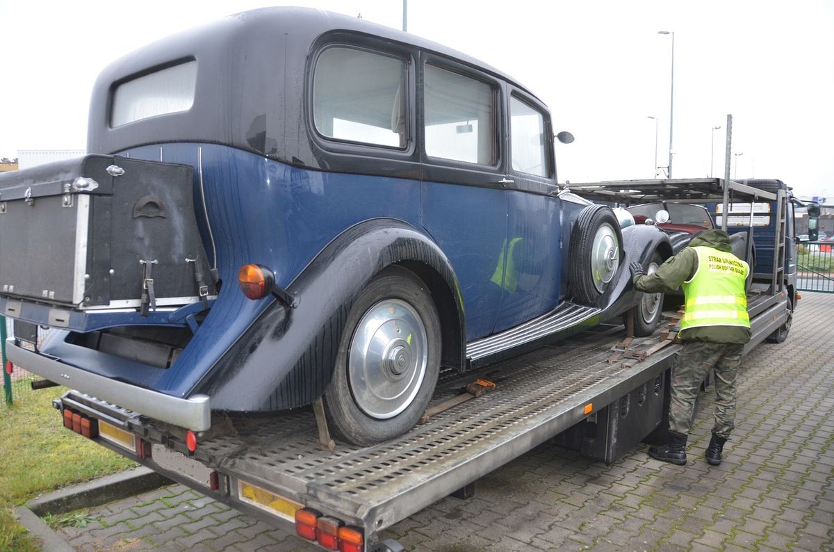 Rolls-royce za ponad 250 tys. zł zatrzymany na granicy. Białorusin chciał wywieźć go do Rosji