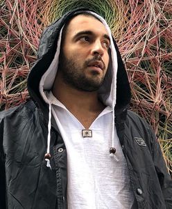 Muzyk wyznał, że był katowany przez matkę. Jego bracia chcieli się zabić