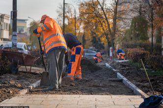 Koronawirus uderza w rynek pracy. 2,6 mln Polaków na śmieciówkach boi się, z czego będzie żyć