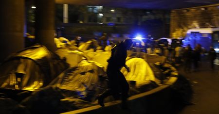 Francja. Policja zabrała się za imigrantów w Paryżu