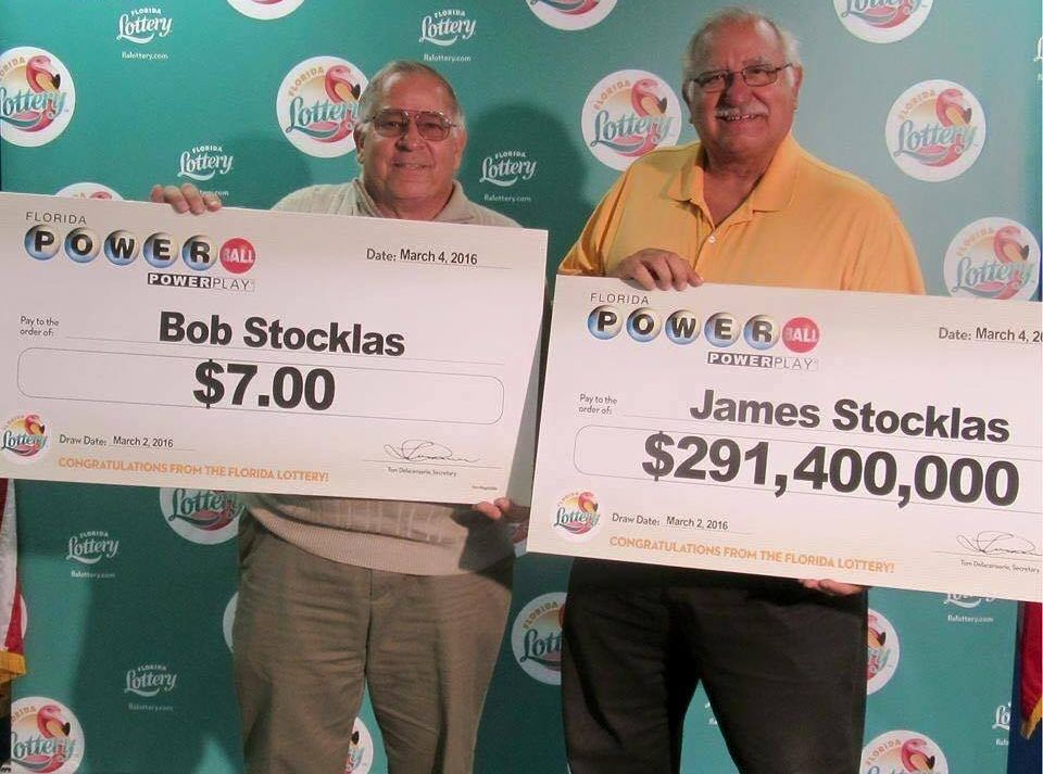Dwóch braci wygrało na loterii. Jeden odrobinę więcej