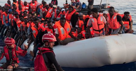 Włochy. Mocne uderzenie w imigrantów