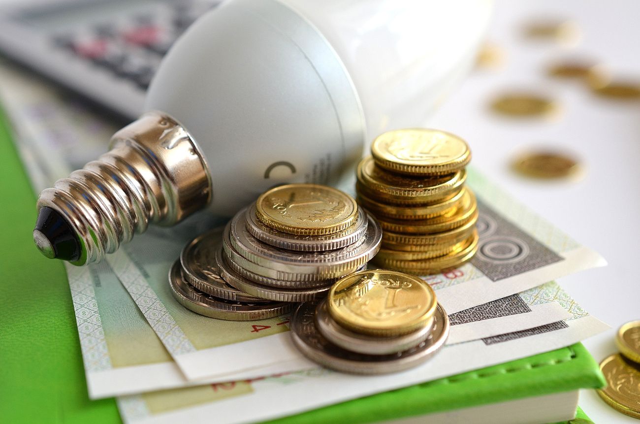 Ceny prądu. Rozmowy resortu energii i Komisji Europejskiej kontynuowane 