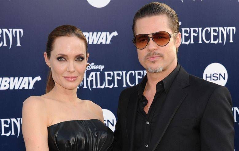 Angelina Jolie kupiła Bradowi Pittowi w prezencie ślubym maszynę do pisania