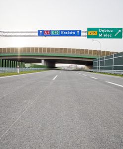 Pijana piesza szła autostradą A4. Trafiła na komisariat