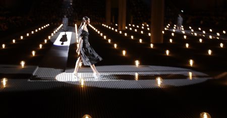 Prada rezygnuje z naturalnych futer. Wycofa je z kolekcji od przyszłego roku