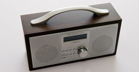 Radio do słuchania i oglądania. Przegląd najfajniejszych, stylowych modeli