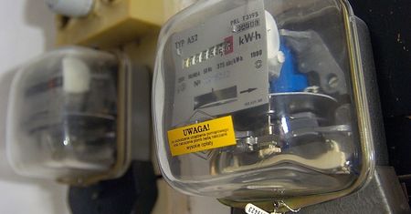 Polacy mogą jednak dostać wyższe rachunki za prąd. Problem z mniejszymi dostawcami energii