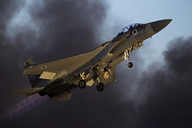 Izraelski samolot F-15. Takie maszyny zaatakowały reaktor w Syrii w 2007r.