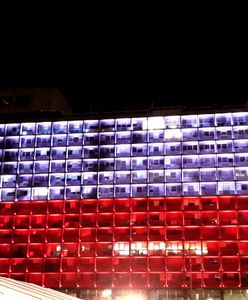 100. rocznica odzyskania niepodległości przez Polskę. Biało-czerwone iluminacje m.in. w Kuwejcie, Izraelu i Kalifornii