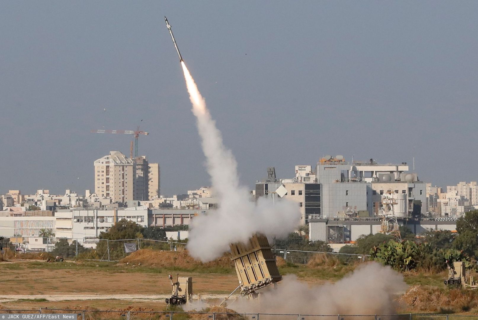 Izrael wzięty na cel po śmierci terrorysty. Poleciało 50 rakiet