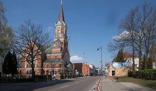 Łapy psa na komży "niedbalstwem". Parafia w Białymstoku dokładnie instruuje ws. kolędy