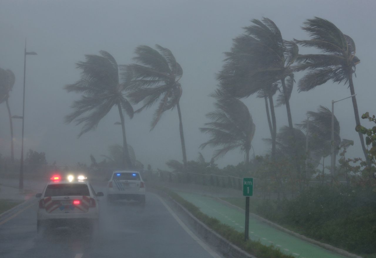 Polka na Florydzie przygotowuje się na nadejście huraganu Irma. "Nie wiem czy mój dach wytrzyma"