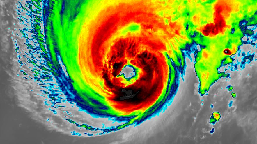 Pogoda. Huragan Humberto jest coraz groźniejszy