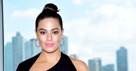 Modelka plus size promuje markę, która nie posiada w swoim asortymencie większych rozmiarów