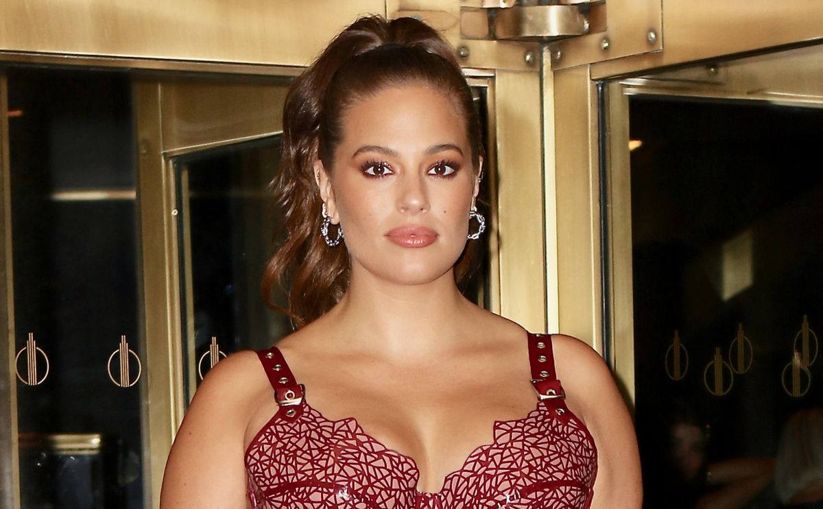 Ashley Graham gotowa do zdobycia tytułu królowej Halloween. Spójrzcie tylko na jej strój