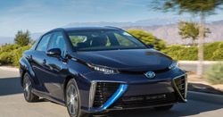 Ruszyła sprzedaż Toyoty Mirai, pierwszego seryjnego samochodu na wodór