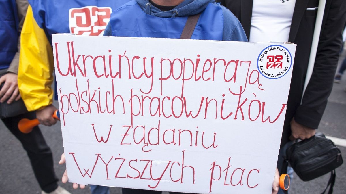 Pracownicy z Ukrainy na tyle zasymilowali się z naszym rynkiem pracy, że biorą nawet udział w polskich protestach