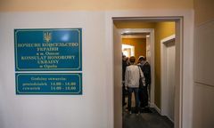 Opole. Zerwał z konsulatu tablicę z herbem Ukrainy. 29-latek skazany