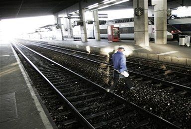 Pracownicy francuskiej kolei przystępują do strajku