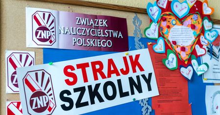 Strajk nauczycieli. Dyrektorzy szkół pod presją MEN, pozbawieni pola manewru