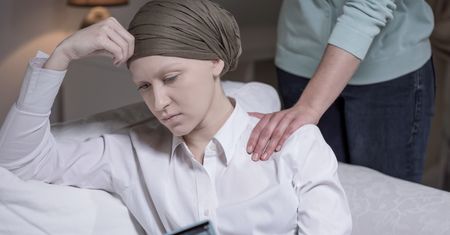 6 tygodni po diagnozie zmarła. W Wielkiej Brytanii za późno wykrywają raka jajnika
