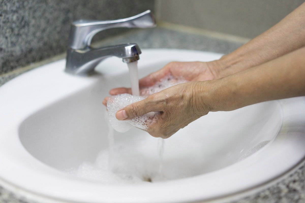 Jak często Polacy myją ręce w czasie epidemii koronawirusa?