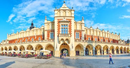Krakowskie Sukiennice. Za wynajęcie kramu 30 tys. zł miesięcznie