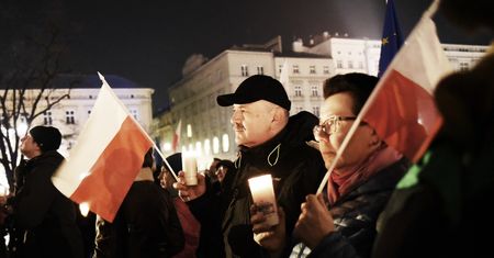"Na ulice powinny były wyjść setki tysięcy Polaków". Komentarz niemieckiej prasy