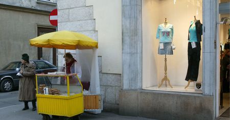 "Zarabiam 4600 zł na rękę. Nie jest źle". Pytanie o wykształcenie wywołało lawinę odpowiedzi