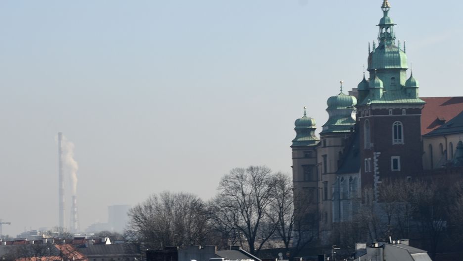 Smog w Krakowie i Katowicach 20 listopada 2019. Sprawdź jakość powietrza w miastach na południu Polski.