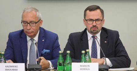 "Money. To się liczy". Komisja ds. VAT: Tusk i Kopacz przed Trybunał Stanu