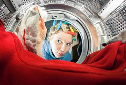 Co zrobić, gdy po wyjęciu z pralki na ubraniach zostają zabrudzenia?