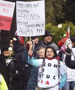 "Polacy, będziemy za was protestować w Australii!" Prezydenta dopadli przeciwnicy