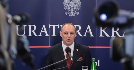Pasionek: próbki z ciał ofiar katastrofy smoleńskiej trafią do laboratorium w Rzymie