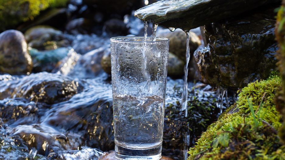 Wody termalne to naturalny sposób na cerę z problemami