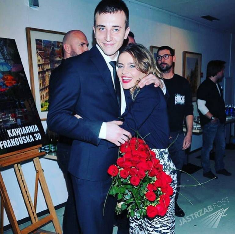 Edyta Herbuś z bratem podczas warszawskiej premiery spektaklu Diwa