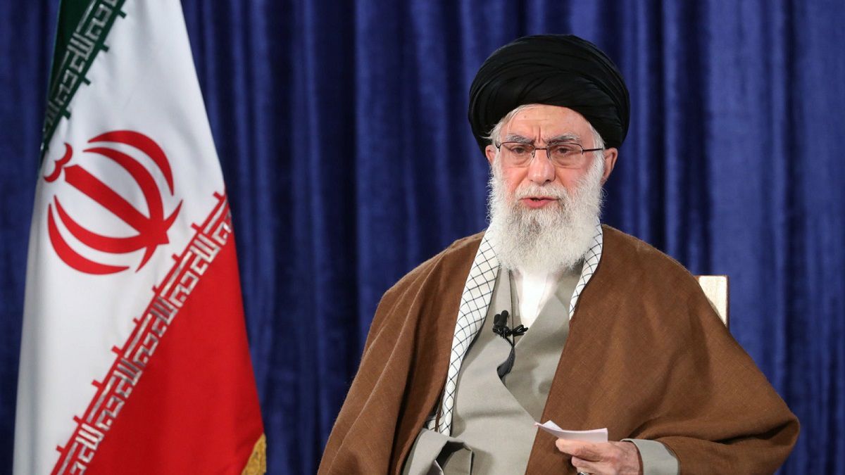 Koronawirus w Iranie. Najwyższy przywódca przestrzega przed prawdziwym wrogiem.