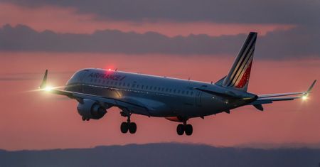 Koronawirus. Grupa Air France KLM ogranicza działalność