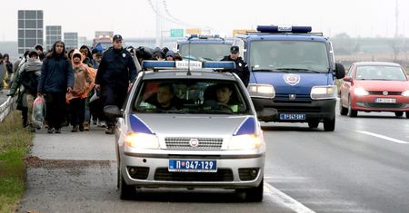 Chorwacja: policja otworzyła ogień do furgonetki z imigrantami. 9 osób rannych, w tym dwoje dzieci