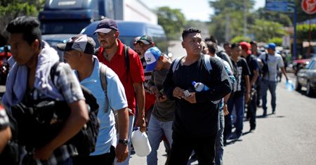 Nowa karawana imigrantów ruszyła do USA. Tym razem z Salwadoru