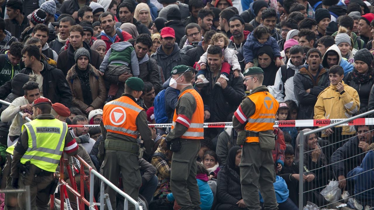 Szwedzi głosują na partię antyimigrancką. To już żaden wstyd