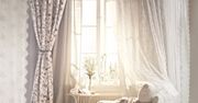 Tradycyjna dekoracja okna: firany do salonu, kuchni, sypialni. Zdjęcia