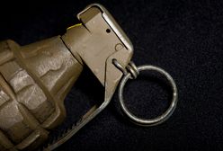 Sanok. Policja obezwładniła mężczyznę z granatem